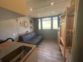 Studette rénovée avec goût - Accès direct aux pistes - Emplacement central à Tignes Le Lac - FR-1-502-536